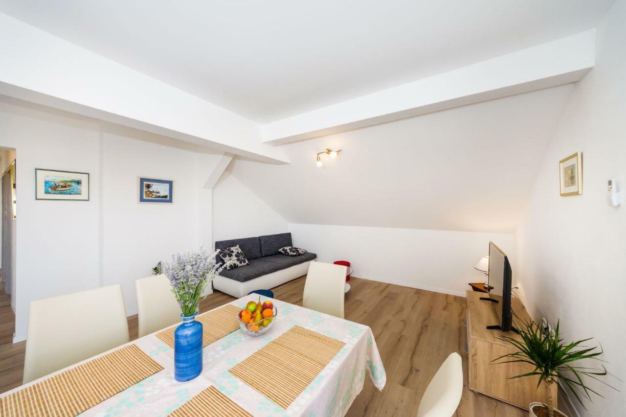 Apartman Iva Zara Exterior photo